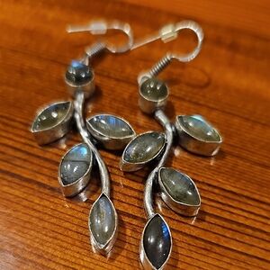 Labradorite Leaf Drop Earrings - 925 Sterling Silver